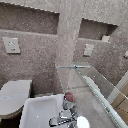 Dora With Private Parking