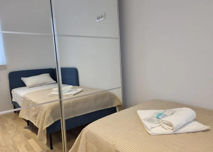 Dora With Private Parking 아파트 *